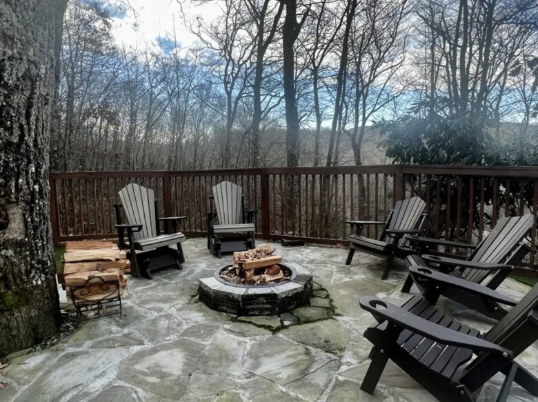 Contained Experience | Container Home in Blowing Rock - Blowing Rock, North Carolina