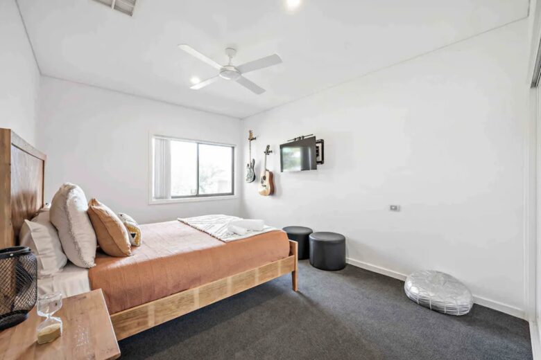 Bahamas on Brooks - Newcastle, Australia