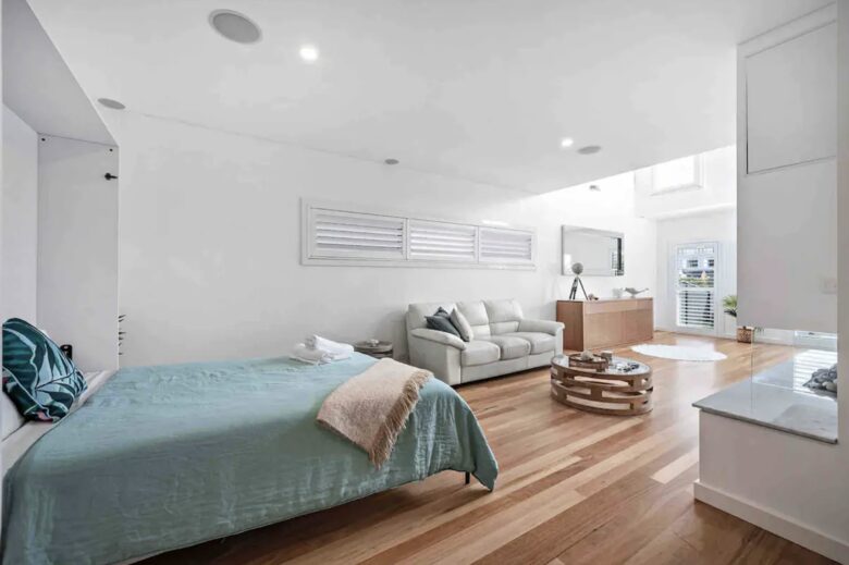 Bahamas on Brooks - Newcastle, Australia
