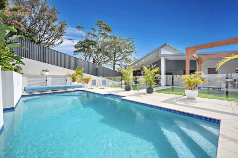 Bahamas on Brooks - Newcastle, Australia