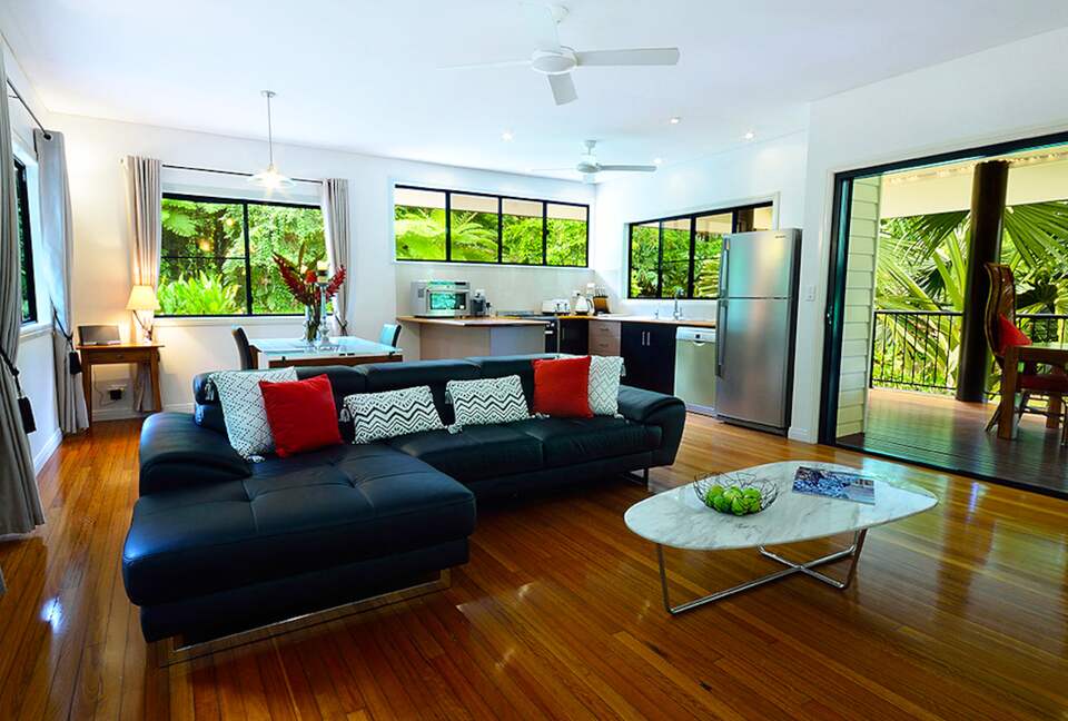 Blue Lagoon Villa | Misty Mountains Rainforest Retreat - Bellenden Ker, Australia