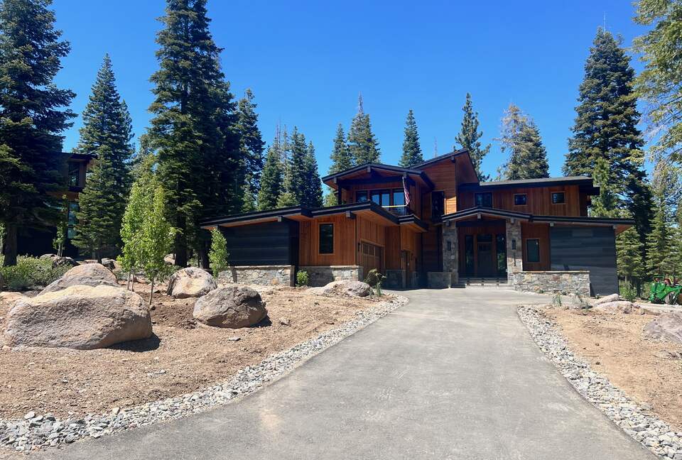 Luxurious Mountain Retreat in Schaffer’s Mill - Truckee, California
