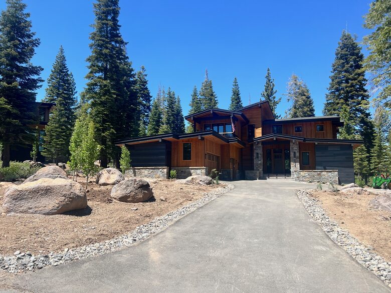Luxurious Mountain Retreat in Schaffer’s Mill - Truckee, California