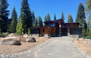 Luxurious Mountain Retreat in Schaffer’s Mill - Truckee, California