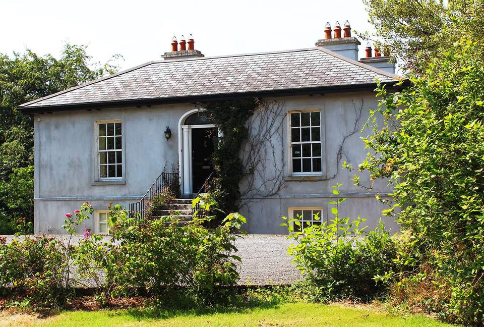 Millbank | 18th century Georgian Country House - Mountrath, Ireland