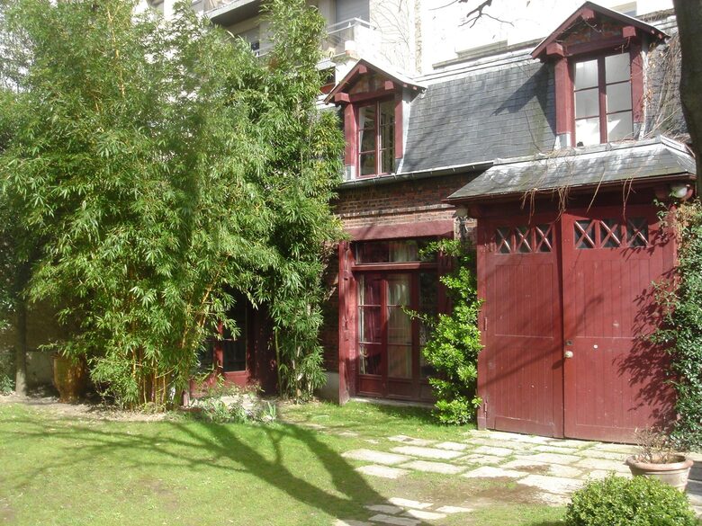 Villa Boileau - Paris, France