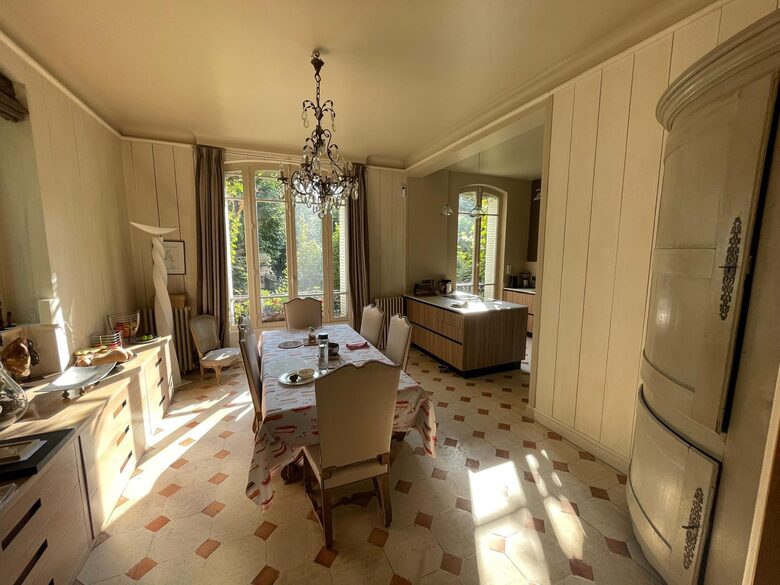 Villa Boileau - Paris, France