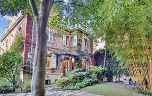 Villa Boileau - Paris, France