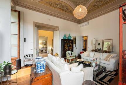 Lungarno Diaz Historic Retreat - Florence, Italy