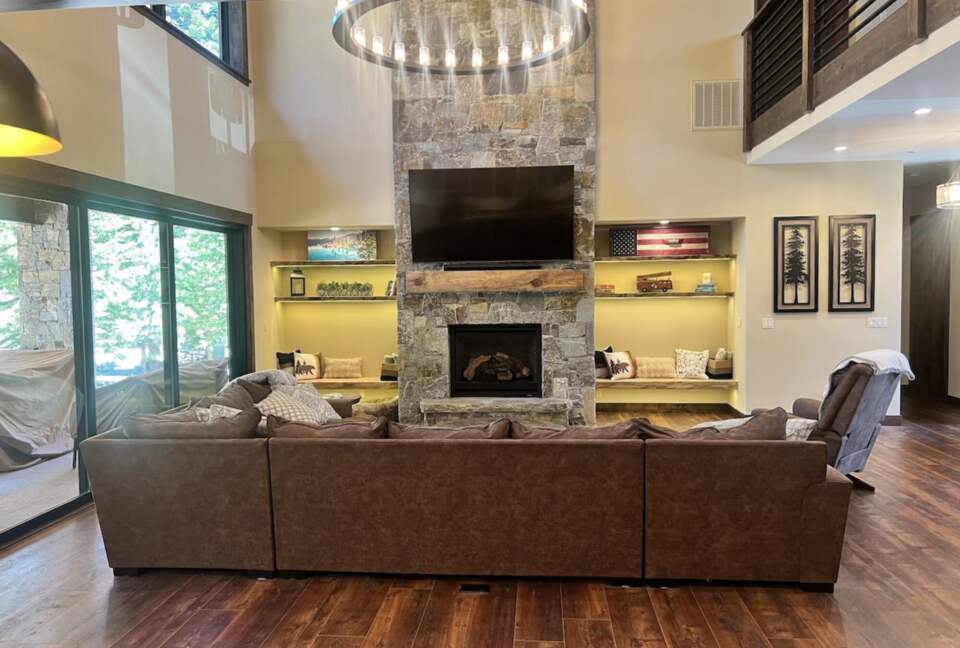 Luxurious Mountain Retreat in Schaffer’s Mill - Truckee, California