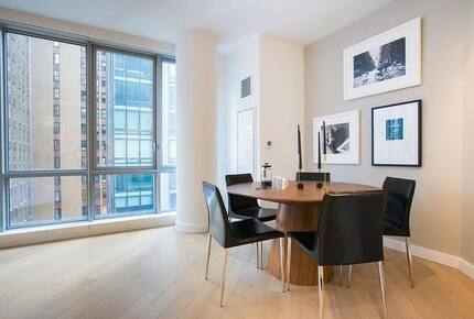 NYC Getaway | On Madison Ave, North of Madison Square Park - New York, New York