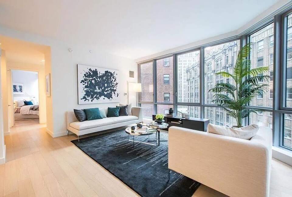 NYC Getaway | On Madison Ave, North of Madison Square Park - New York, New York