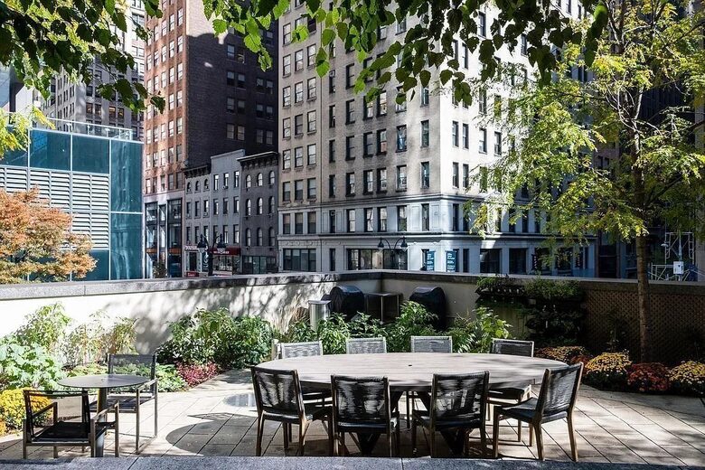 NYC Getaway | On Madison Ave, North of Madison Square Park - New York, New York