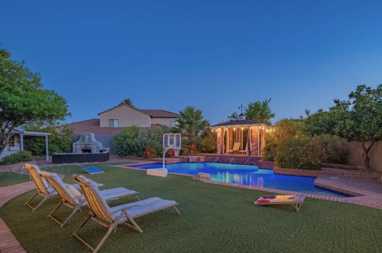 Everett Street Retreat - Phoenix, Arizona