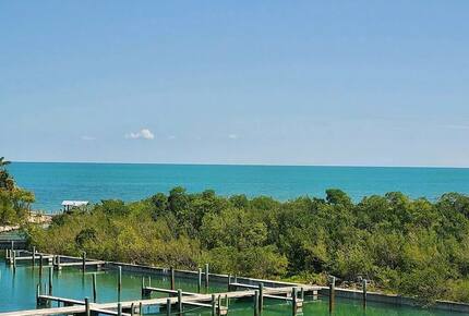 Majestic Marathon | The Heart of The Florida Keys - Marathon, Florida
