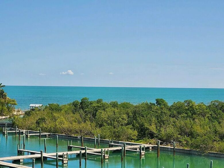 Majestic Marathon | The Heart of The Florida Keys - Marathon, Florida
