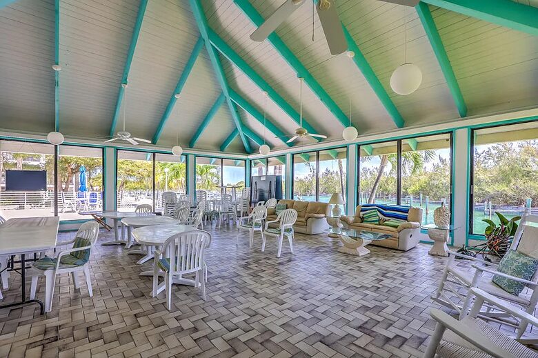 Majestic Marathon | The Heart of The Florida Keys - Marathon, Florida