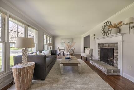 Charming Coastal Retreat | Spacious Beach House with Luxury Amenities - Fairfield, Connecticut