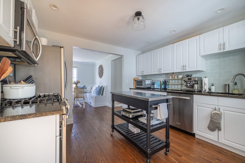 Charming Coastal Retreat | Spacious Beach House with Luxury Amenities - Fairfield, Connecticut