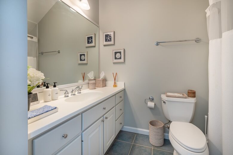Charming Coastal Retreat | Spacious Beach House with Luxury Amenities - Fairfield, Connecticut