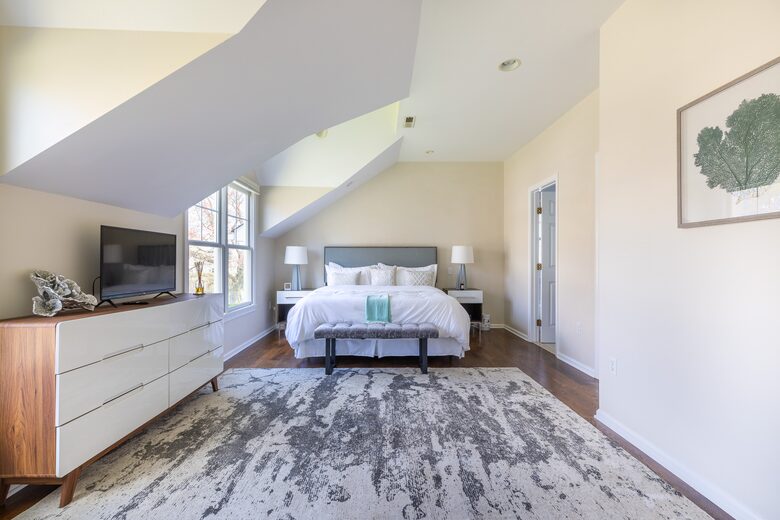 Charming Coastal Retreat | Spacious Beach House with Luxury Amenities - Fairfield, Connecticut
