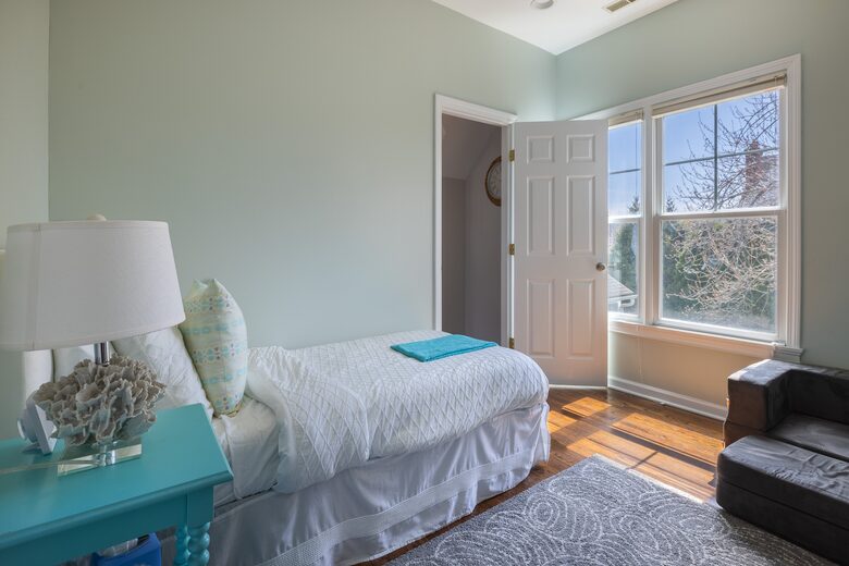 Charming Coastal Retreat | Spacious Beach House with Luxury Amenities - Fairfield, Connecticut