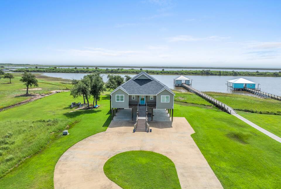 Waterfront Hackberry Retreat with Fishing Dock & Scenic Views - Hackberry, Louisiana
