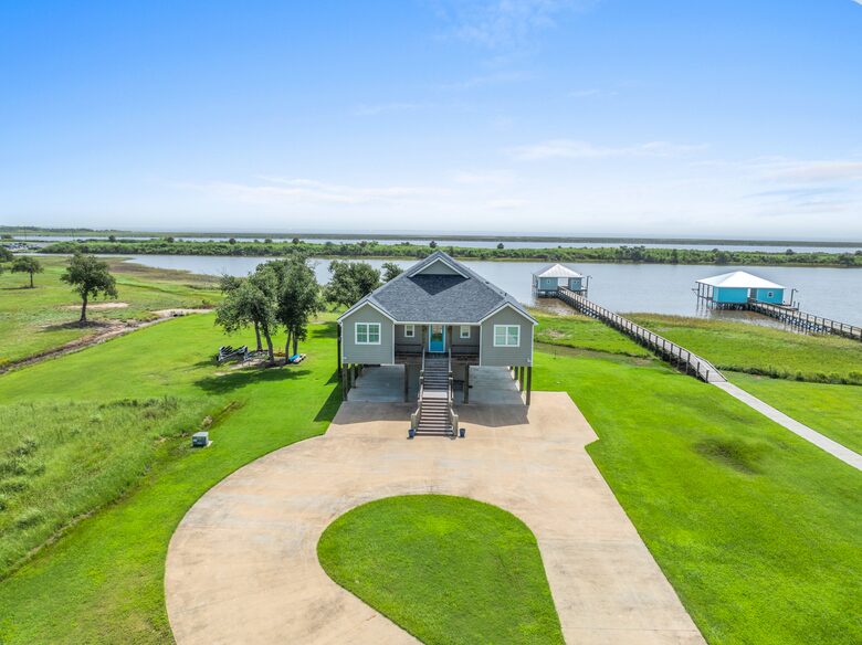 Waterfront Hackberry Retreat with Fishing Dock & Scenic Views - Hackberry, Louisiana