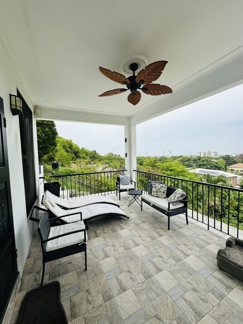 Kingston Urban Oasis Getaway - Kingston, Jamaica