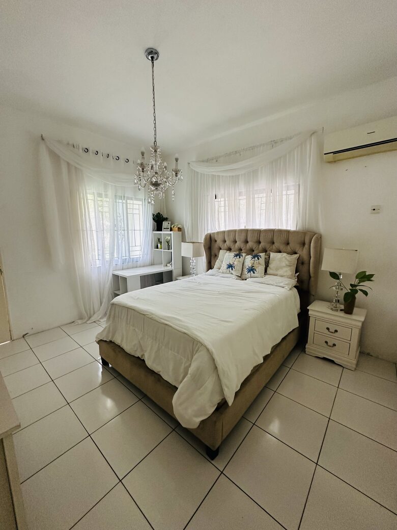 Kingston Urban Oasis Getaway - Kingston, Jamaica