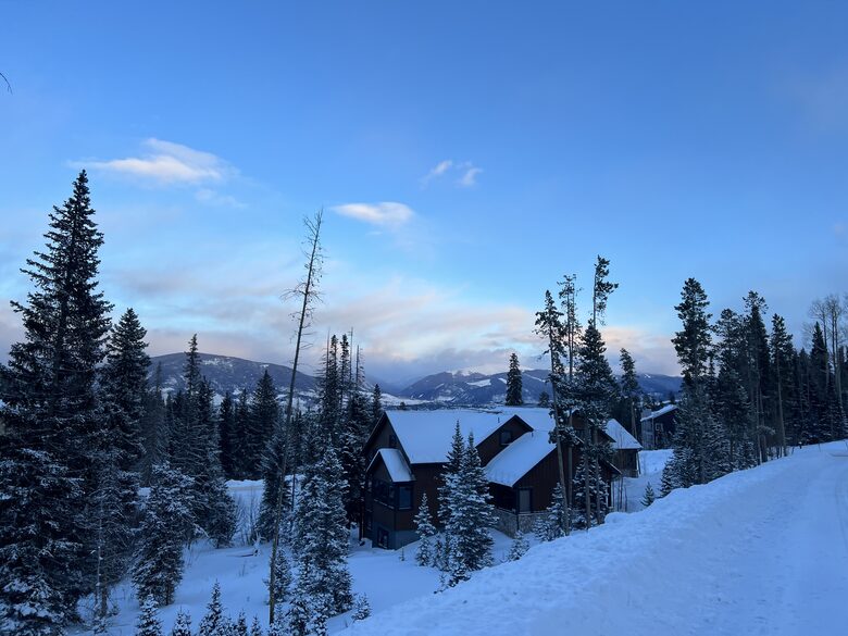 Mountain Retreat with Stunning View - Silverthorne, Colorado