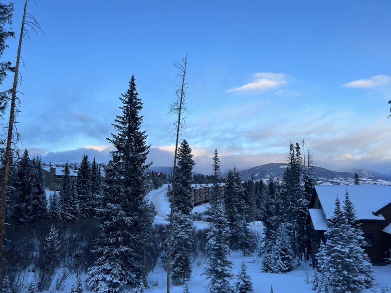Mountain Retreat with Stunning View - Silverthorne, Colorado