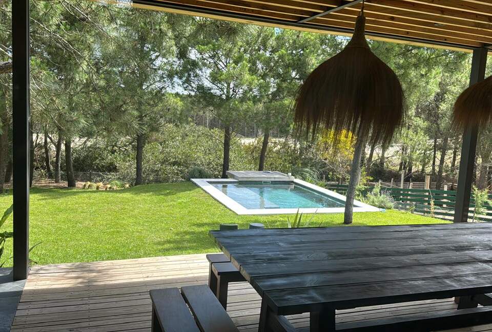 Como Pez En El Agua | Modern Beach House - Costa Esmeralda, Argentina