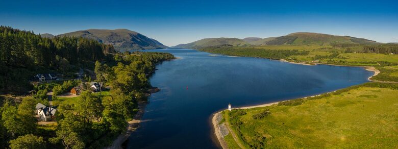 Tall Pines Waterfront Highland Lodge - Gairlochy, United Kingdom