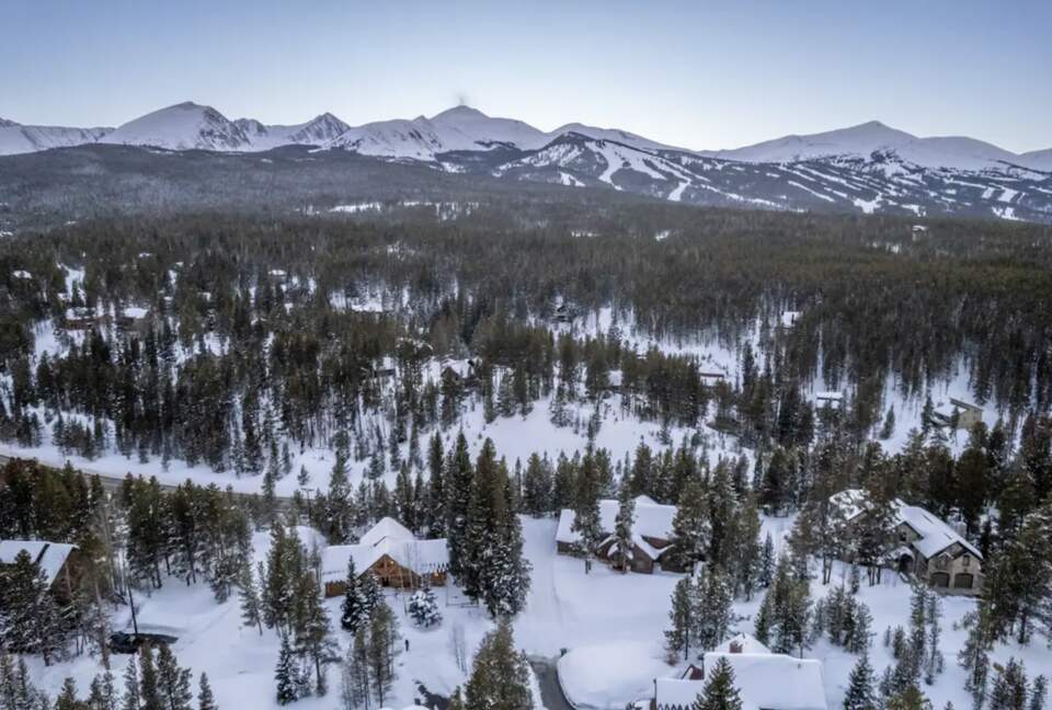 Luminary Log Chalet | Seclusion & Skiing Nearby - Blue River, Colorado