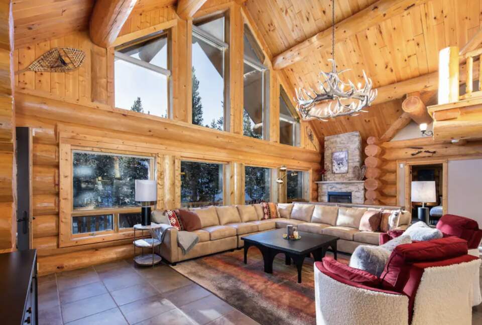 Luminary Log Chalet | Seclusion & Skiing Nearby - Blue River, Colorado