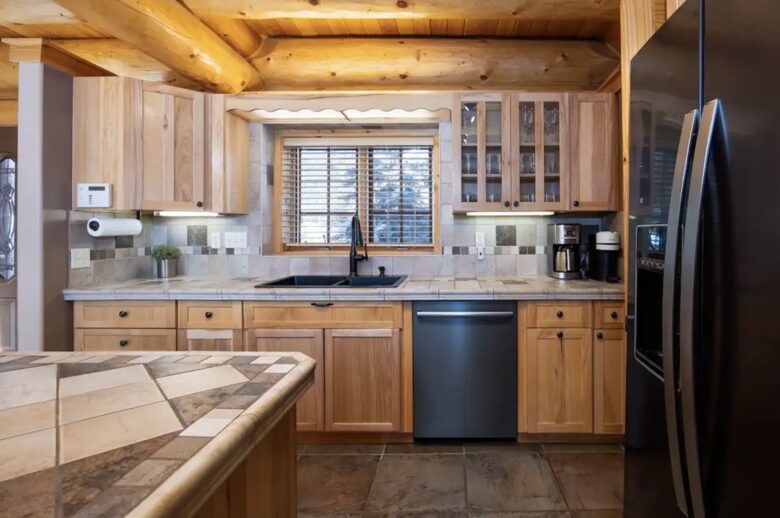 Luminary Log Chalet | Seclusion & Skiing Nearby - Blue River, Colorado