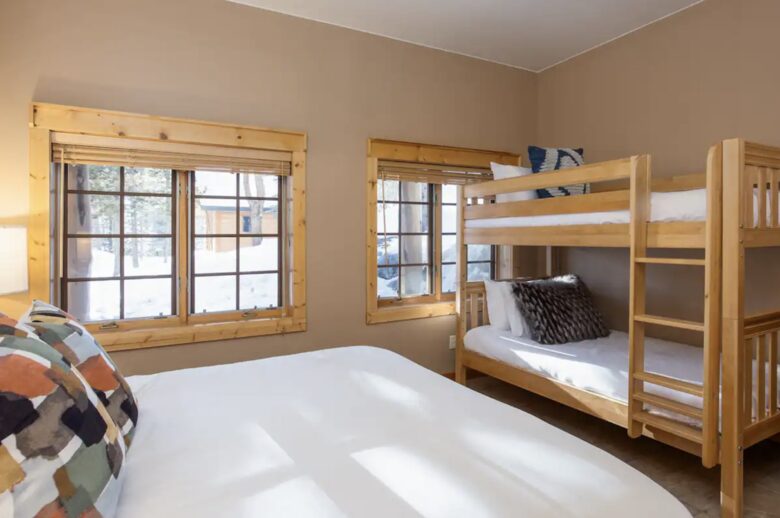 Luminary Log Chalet | Seclusion & Skiing Nearby - Blue River, Colorado
