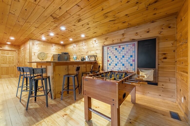 Cozy Cabin on 2 Acres nestled in Blue Ridge Mountains - Blue Ridge, Georgia