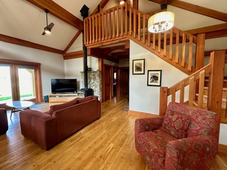 Lakeside Escape in Wine Country and Winter Wonderland - Oliver, Canada