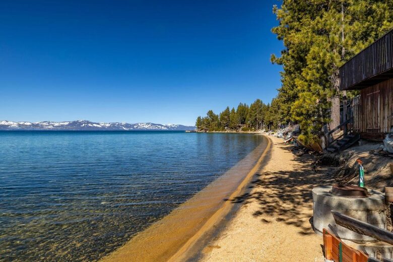 Serene Zephyr Cove Escape with Lake Tahoe Views - Zephyr Cove, Nevada