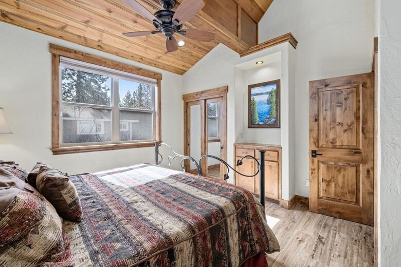 Serene Zephyr Cove Escape with Lake Tahoe Views - Zephyr Cove, Nevada