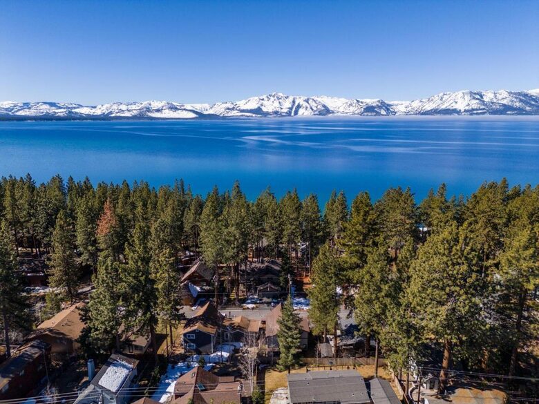 Serene Zephyr Cove Escape with Lake Tahoe Views - Zephyr Cove, Nevada