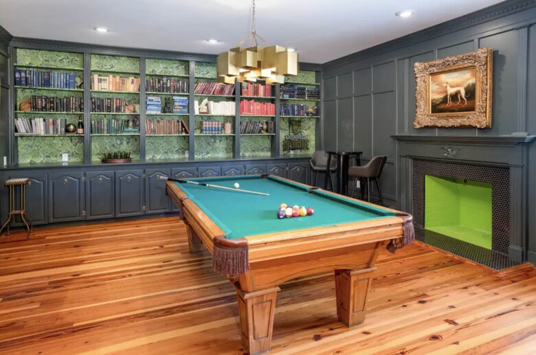 Chesapeake Mansion: Waterfront Elegance on 30 Acres - Sherwood, Maryland