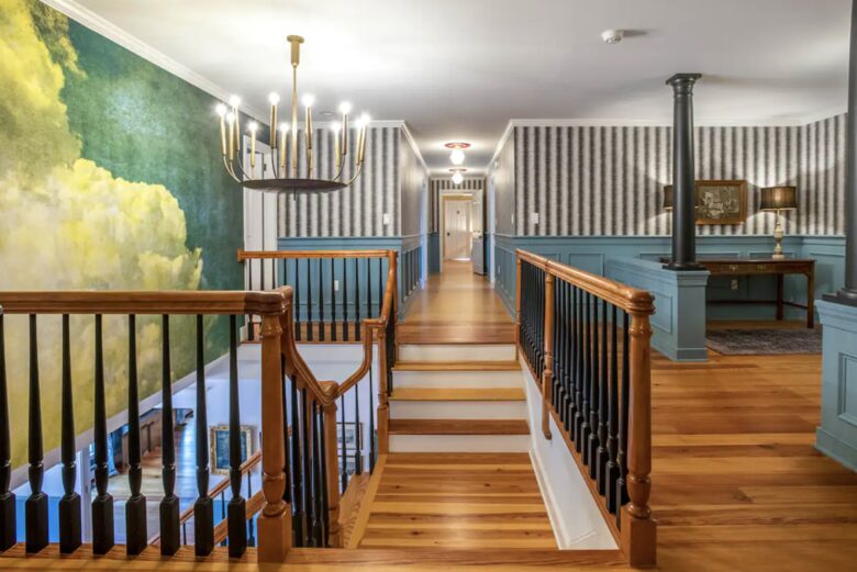Chesapeake Mansion: Waterfront Elegance on 30 Acres - Sherwood, Maryland