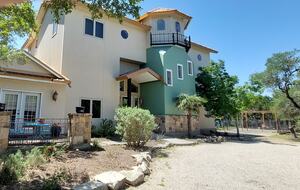 Looking Glass Place - Canyon Lake, Texas