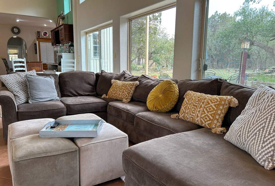 Looking Glass Place - Canyon Lake, Texas