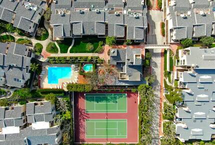 Azure Dream: Coastal Retreat Steps from the Beach - Solana Beach, California