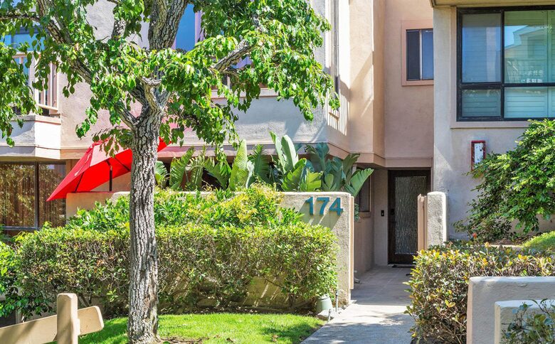 Azure Dream: Coastal Retreat Steps from the Beach - Solana Beach, California