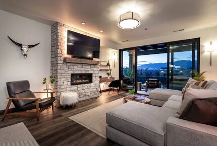 Cosmic Cowboy Retreat - Whitefish, Montana